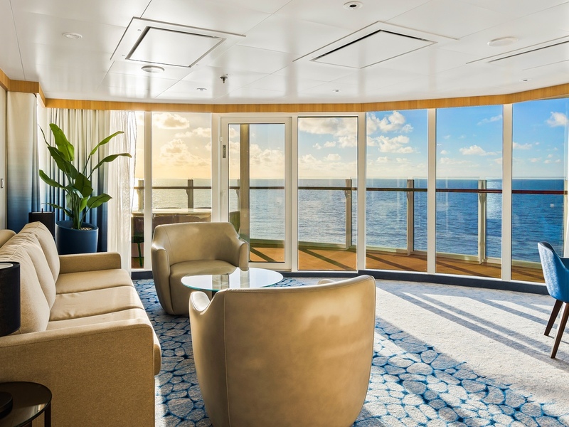 Spacious AquaTheater Suite Large Balcony - 2 Bedrooms